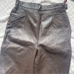 Vintage women’s Brown chocolate 100% Leather pants zippers buttons biker size 4